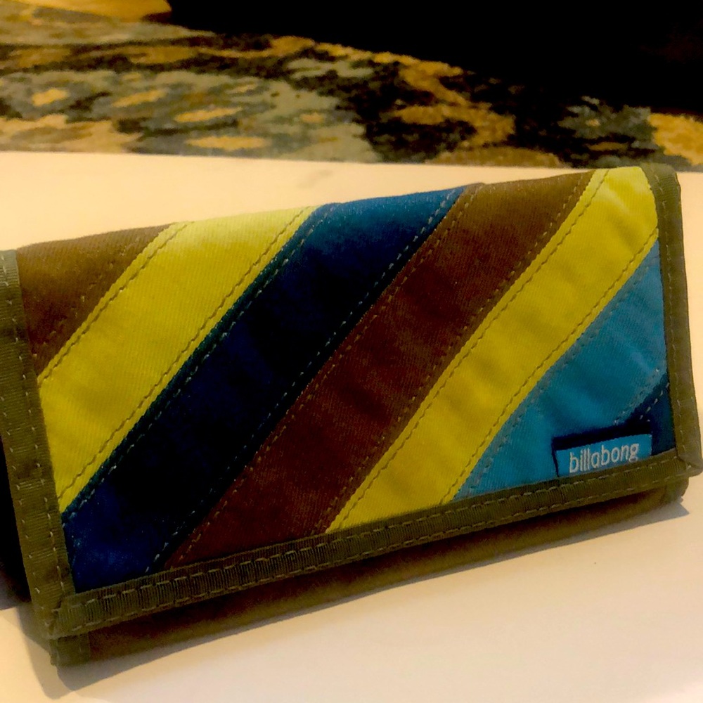 Billabong Boho/Retro Nylon Women’s Wallet